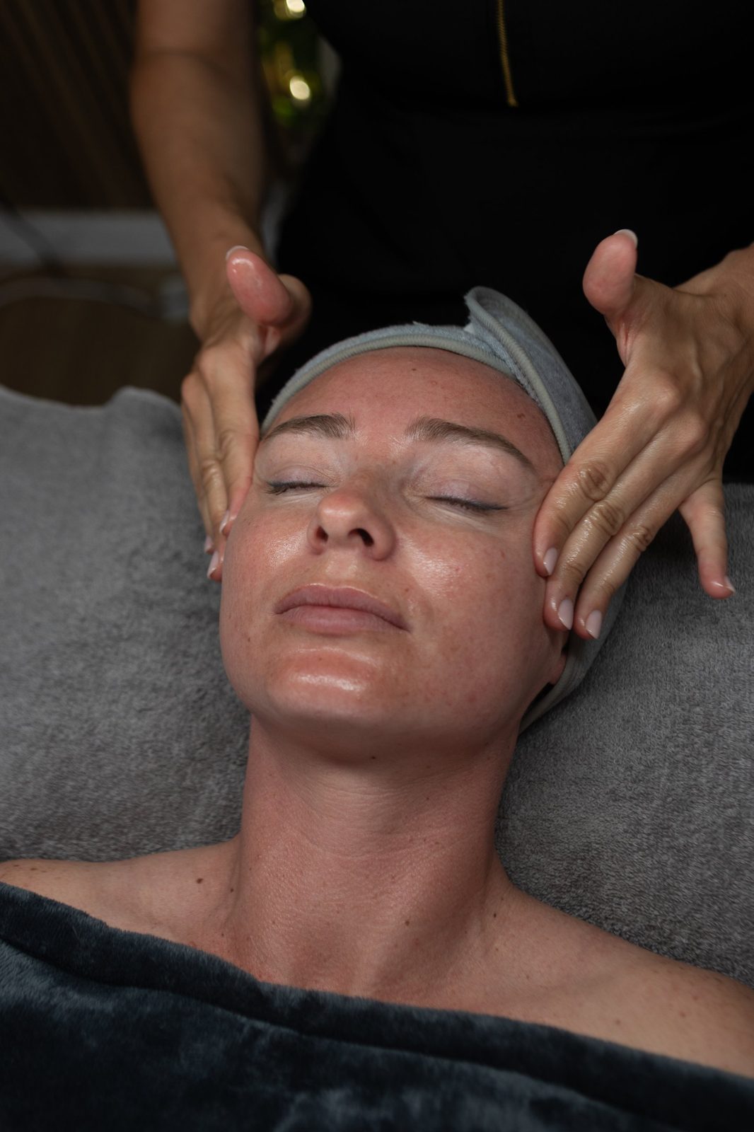 Facial massage during a bespoke facial