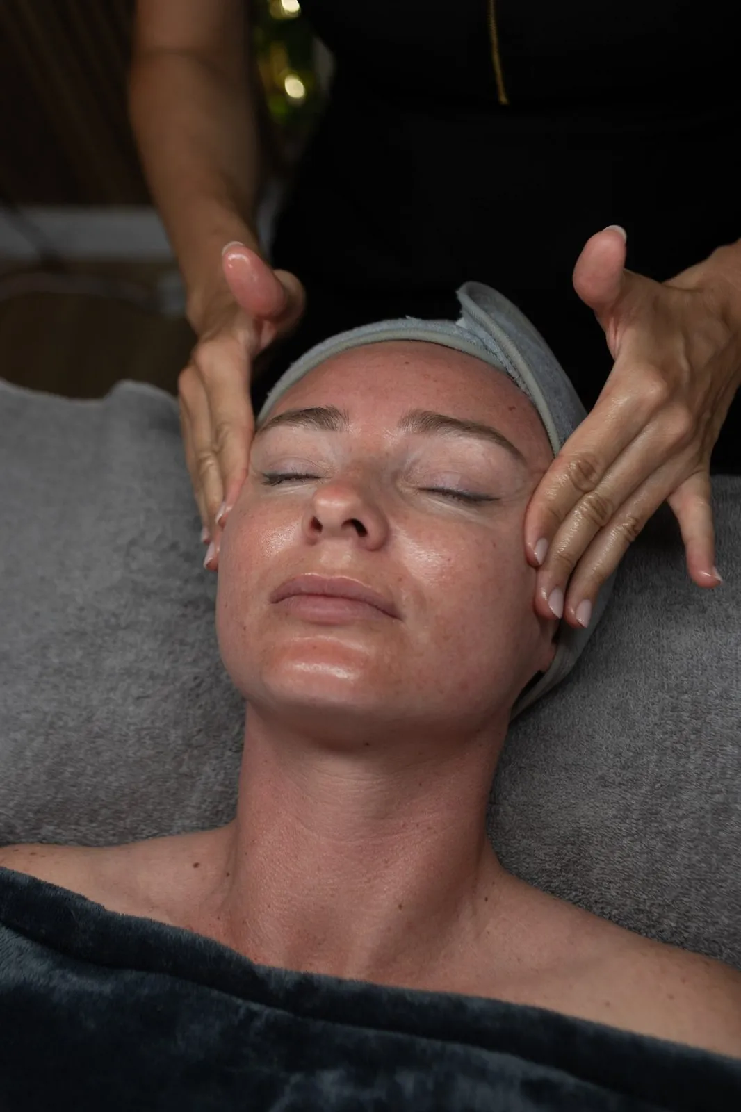 Facial massage during a bespoke facial